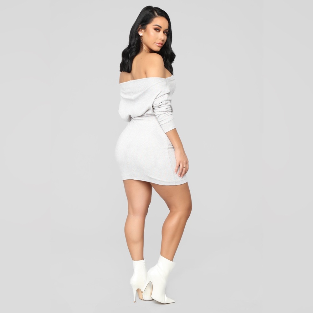 Never Stopped Loving You Sweater
Dress - White/Combo